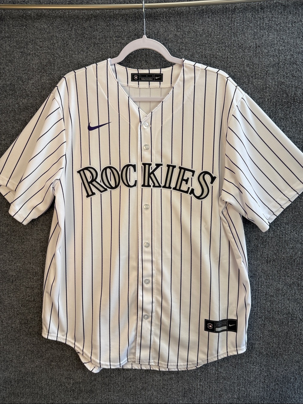 Nike Colorado Rockies Jersey Size Large NWOT